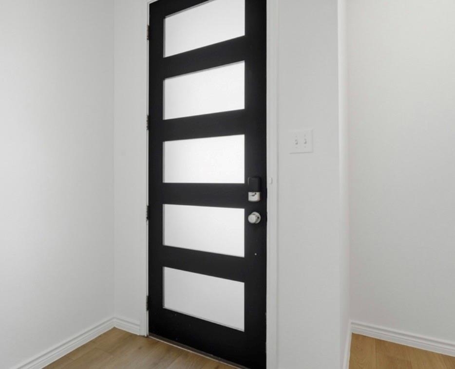2825 Stanley Avenue - Photo 4