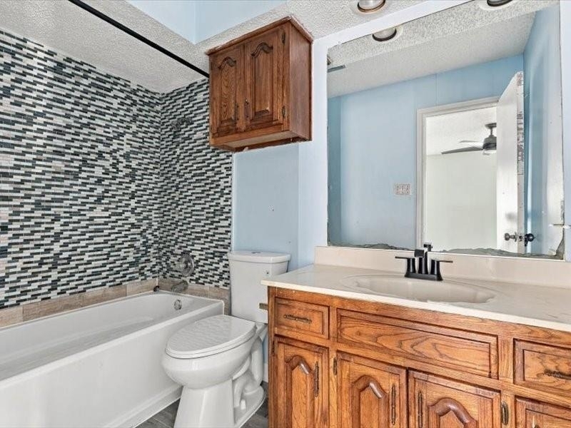 725 Southridge Court - Photo 11