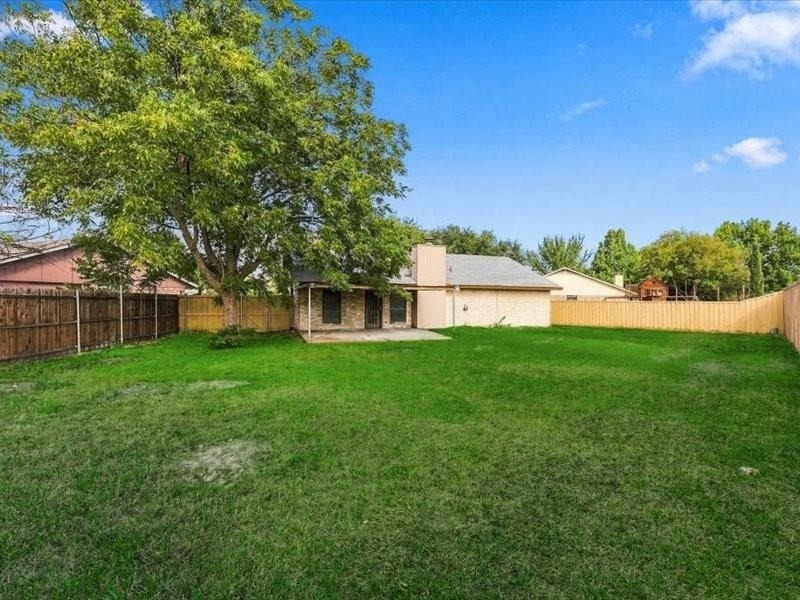 725 Southridge Court - Photo 17