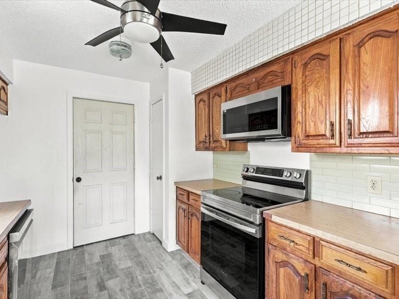 725 Southridge Court - Photo 5