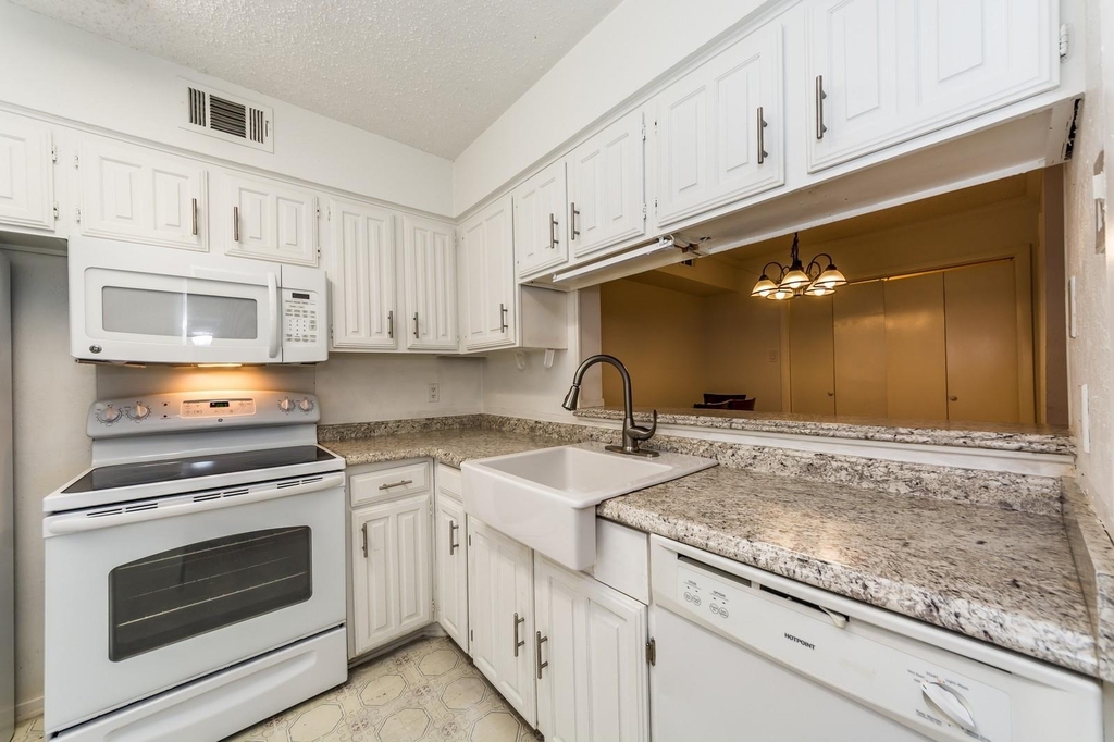 885 Dublin Drive - Photo 6