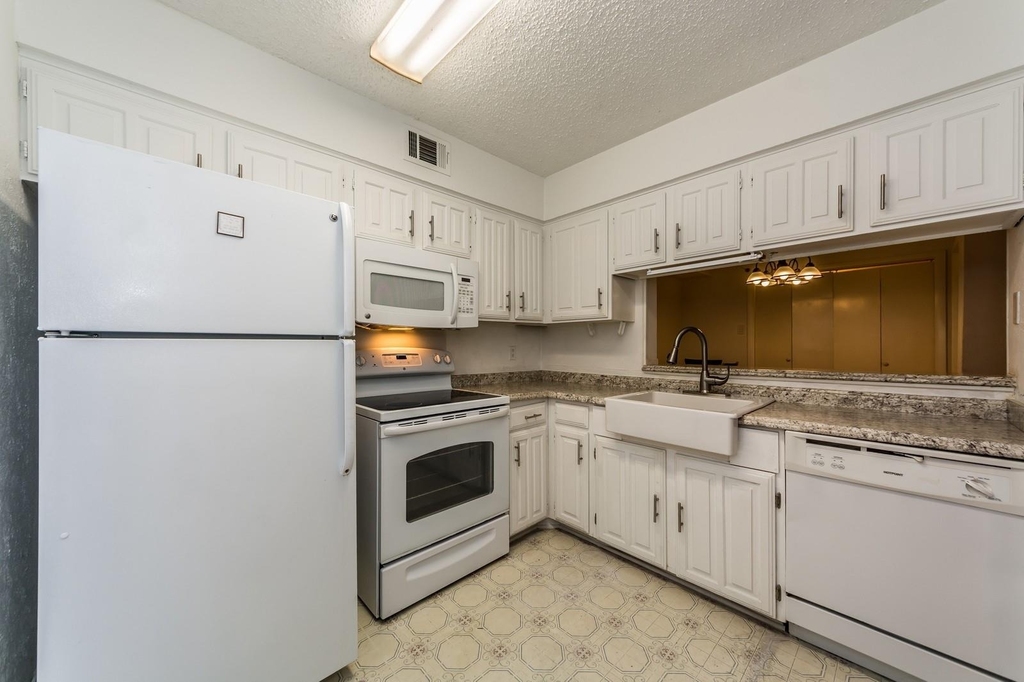 885 Dublin Drive - Photo 8