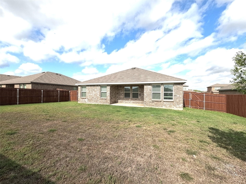 1148 Samantha Drive - Photo 28