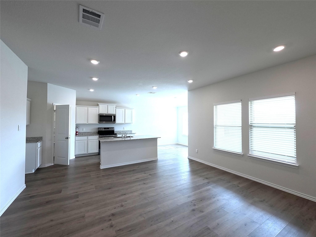 1148 Samantha Drive - Photo 20