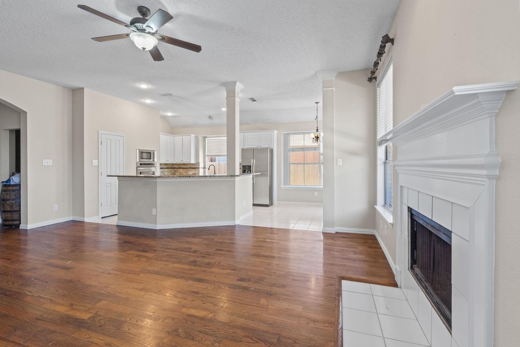 2802 Southwood Court - Photo 5