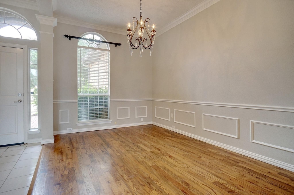 2802 Southwood Court - Photo 3
