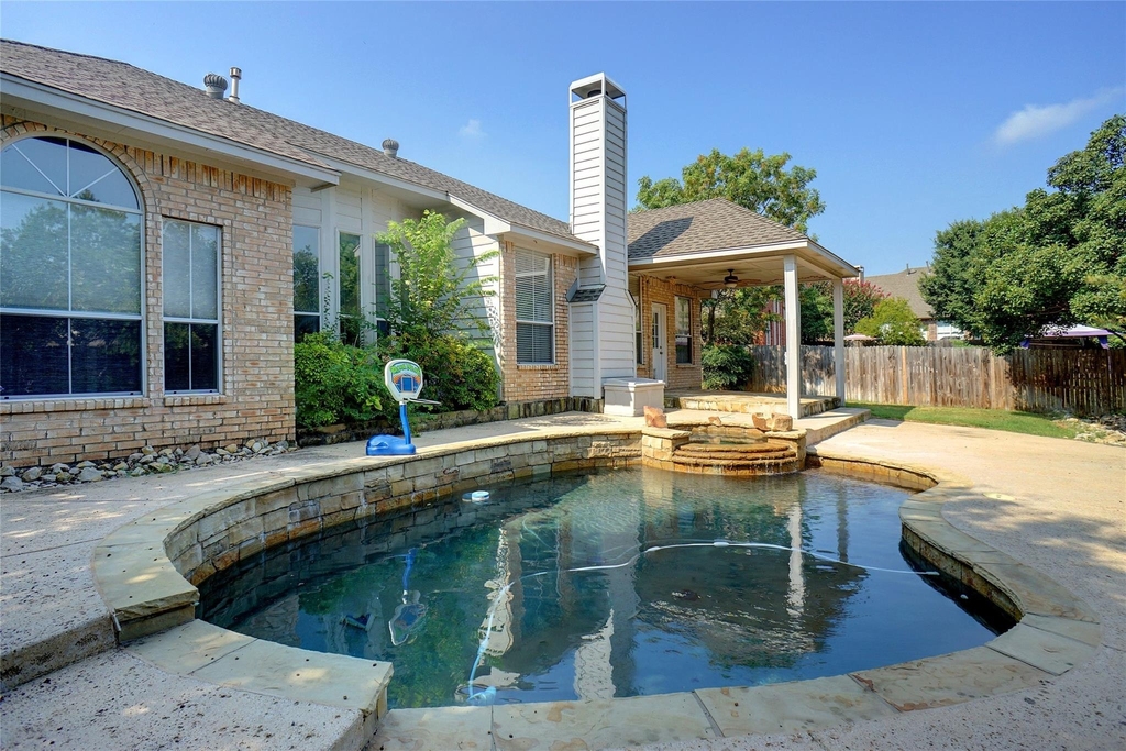 2802 Southwood Court - Photo 16