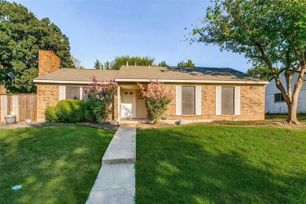 204 Timber Ridge Lane - Photo 0