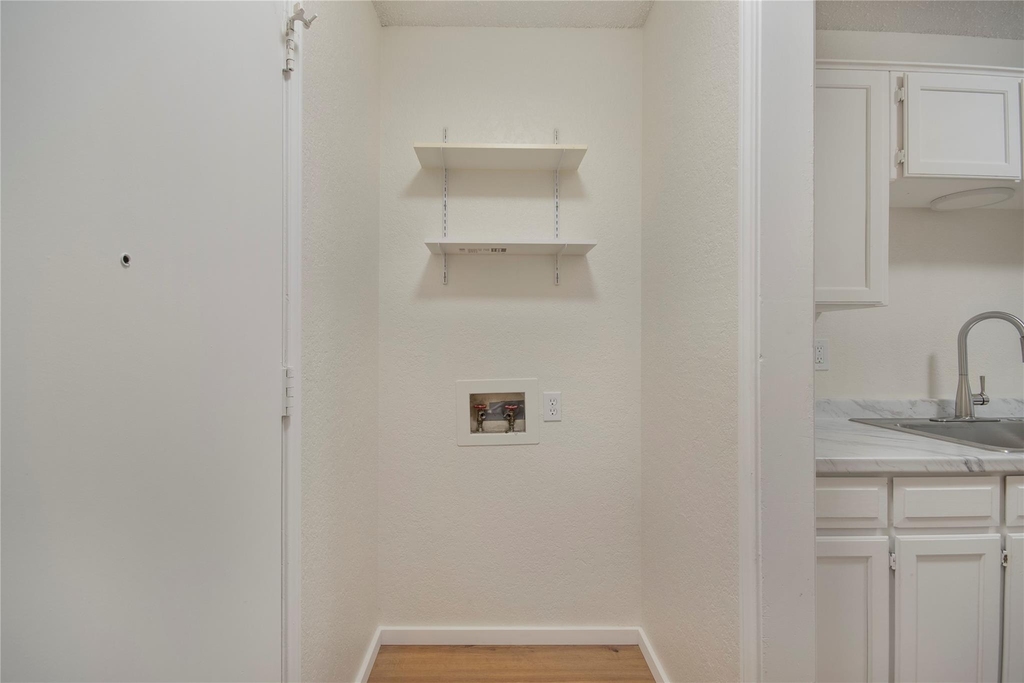 3723 Hulen Park Circle - Photo 12