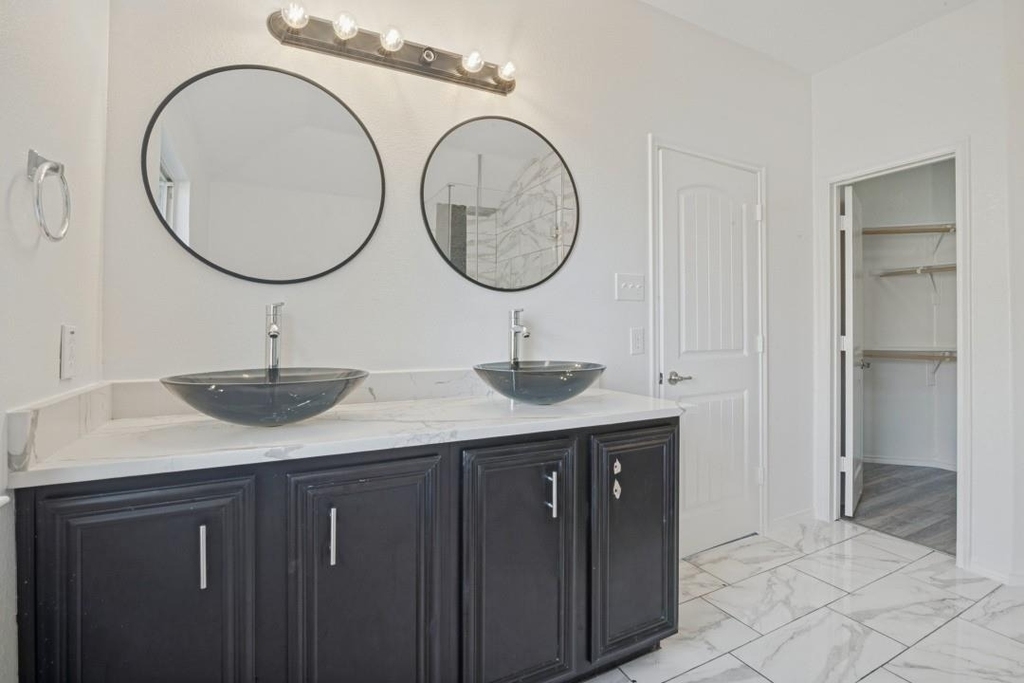 2815 Briarbrook Drive - Photo 6