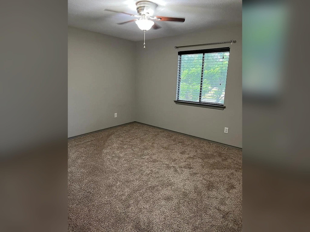 2500 Sierra Drive - Photo 11