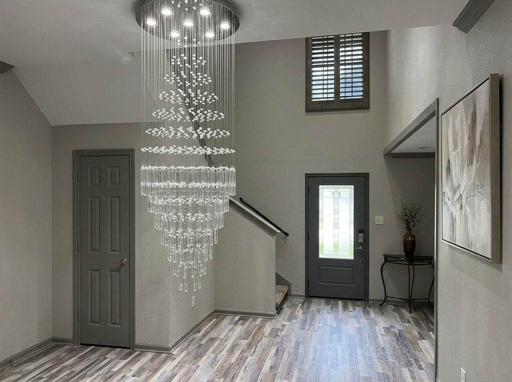 2500 Sierra Drive - Photo 2