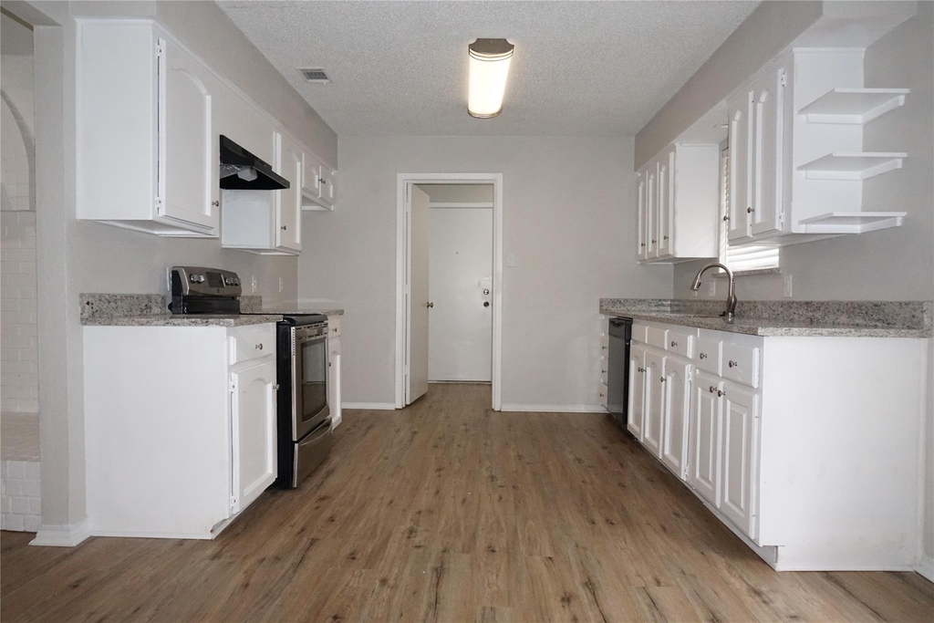 7133 Barbados Drive - Photo 7