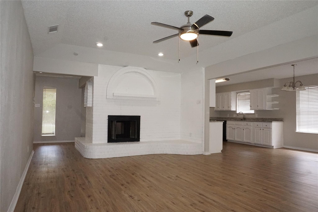 7133 Barbados Drive - Photo 4