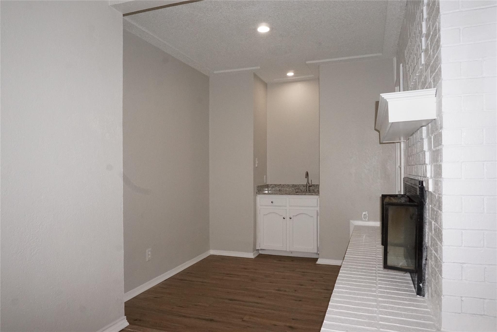 7133 Barbados Drive - Photo 2