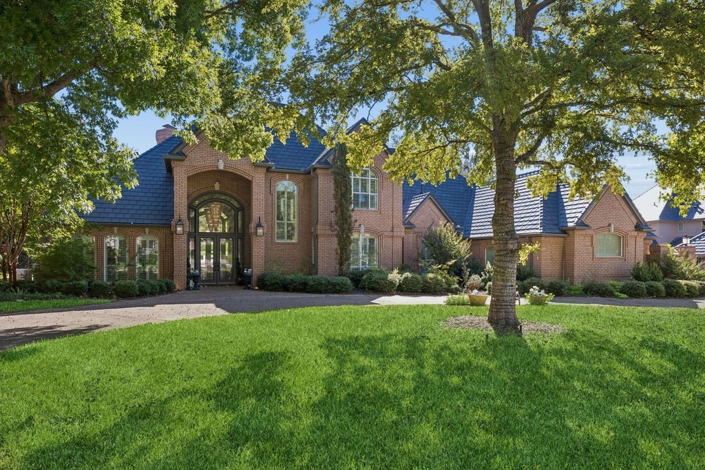 4503 Lakeside Drive - Photo 3
