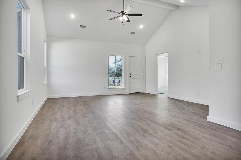 1479 Cathey Drive - Photo 2