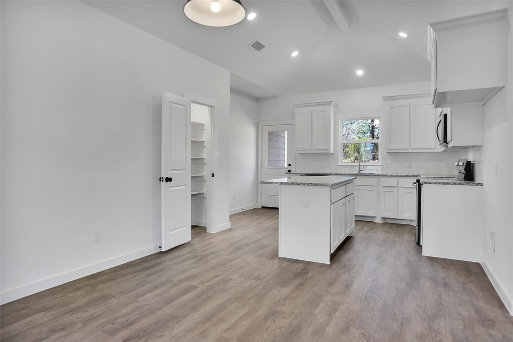 1479 Cathey Drive - Photo 3