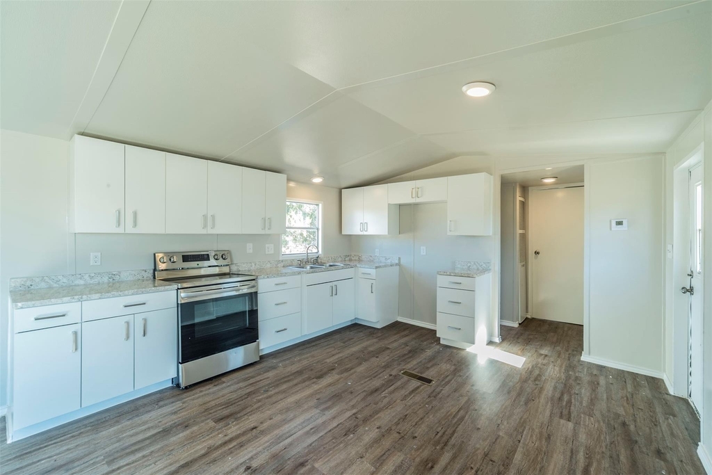4329 Kaywood Drive - Photo 2