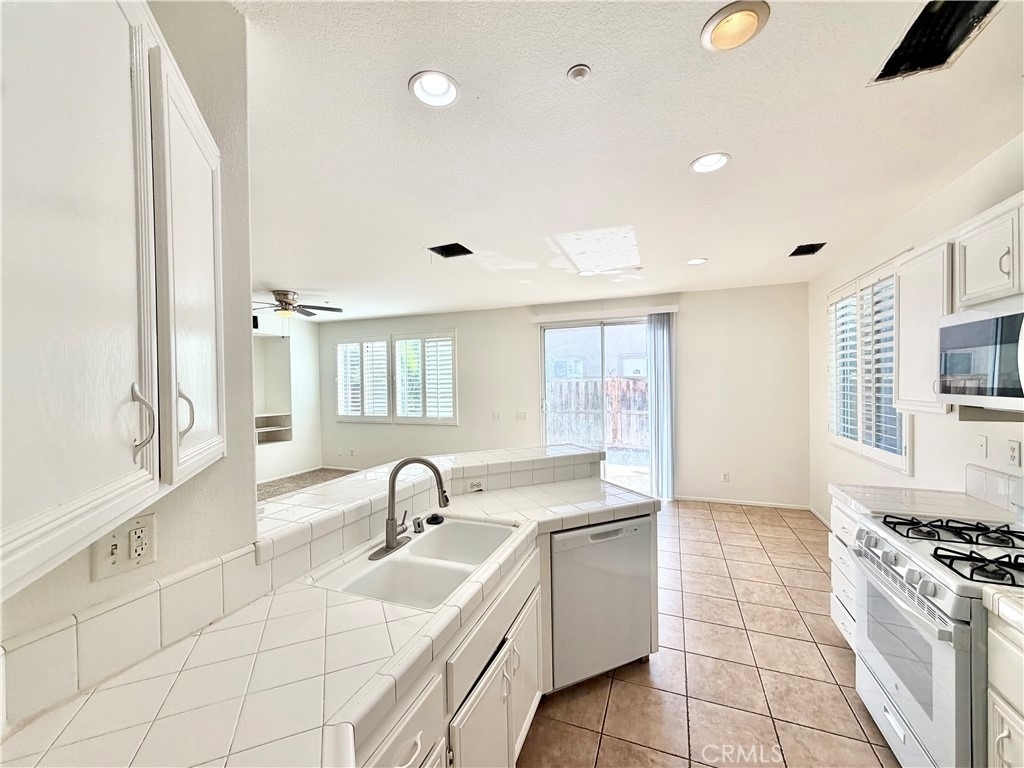 11324 Riverleaf Drive - Photo 5