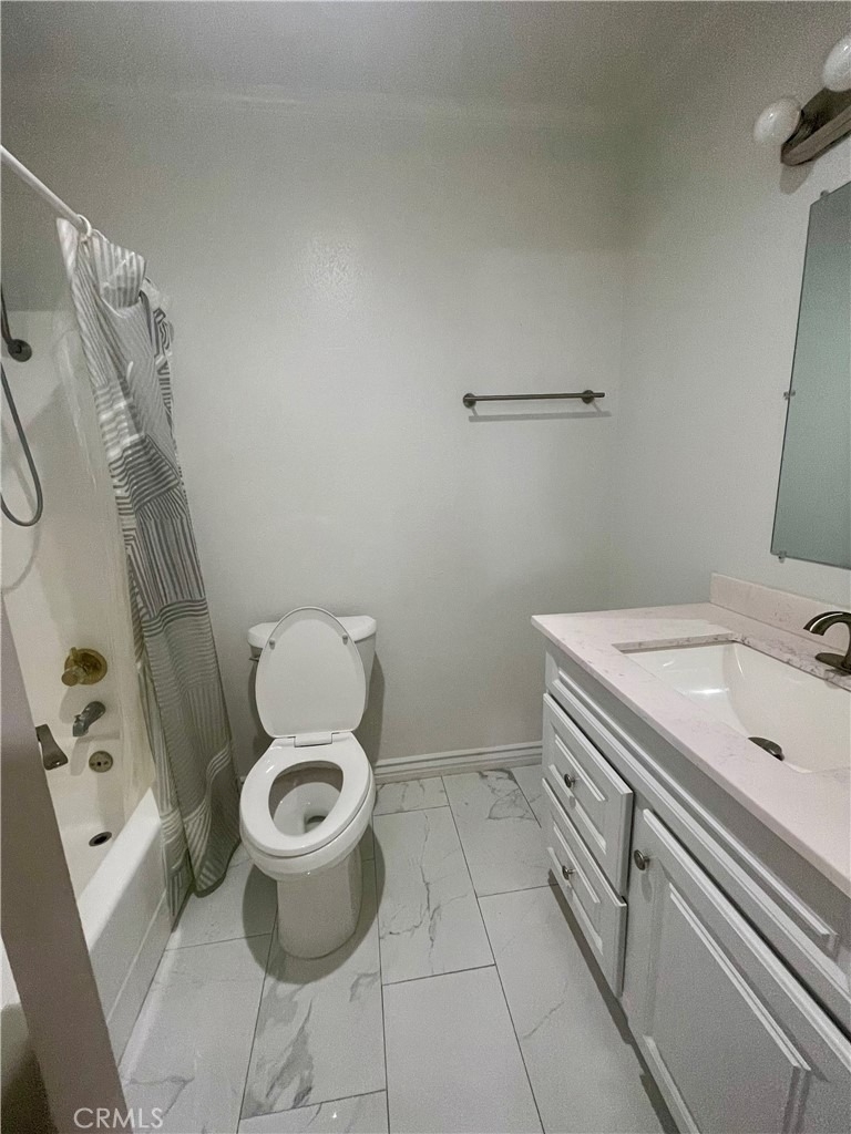18620 Hatteras St, #102 - Photo 12