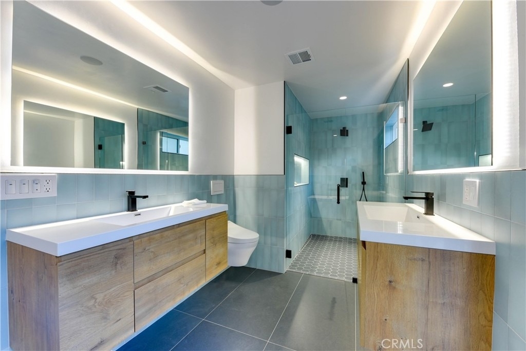 5137 Campo Rd - Photo 2