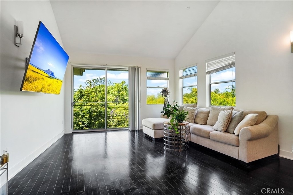 12837 Moorpark Street - Photo 10