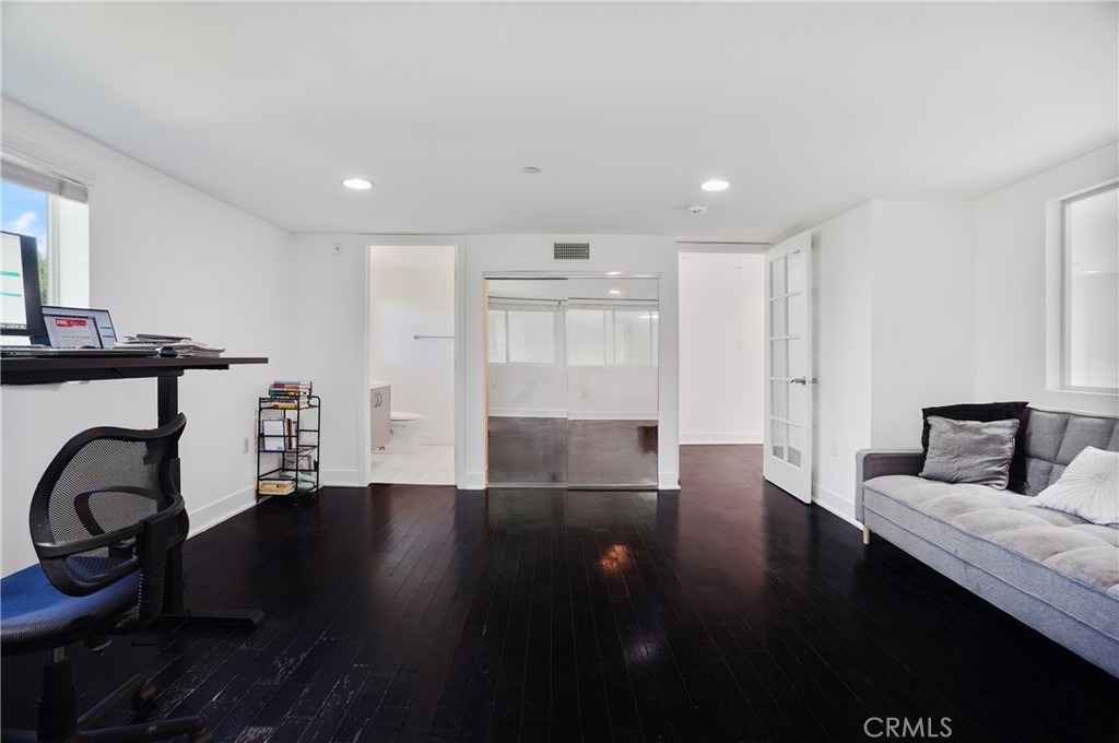 12837 Moorpark Street - Photo 21
