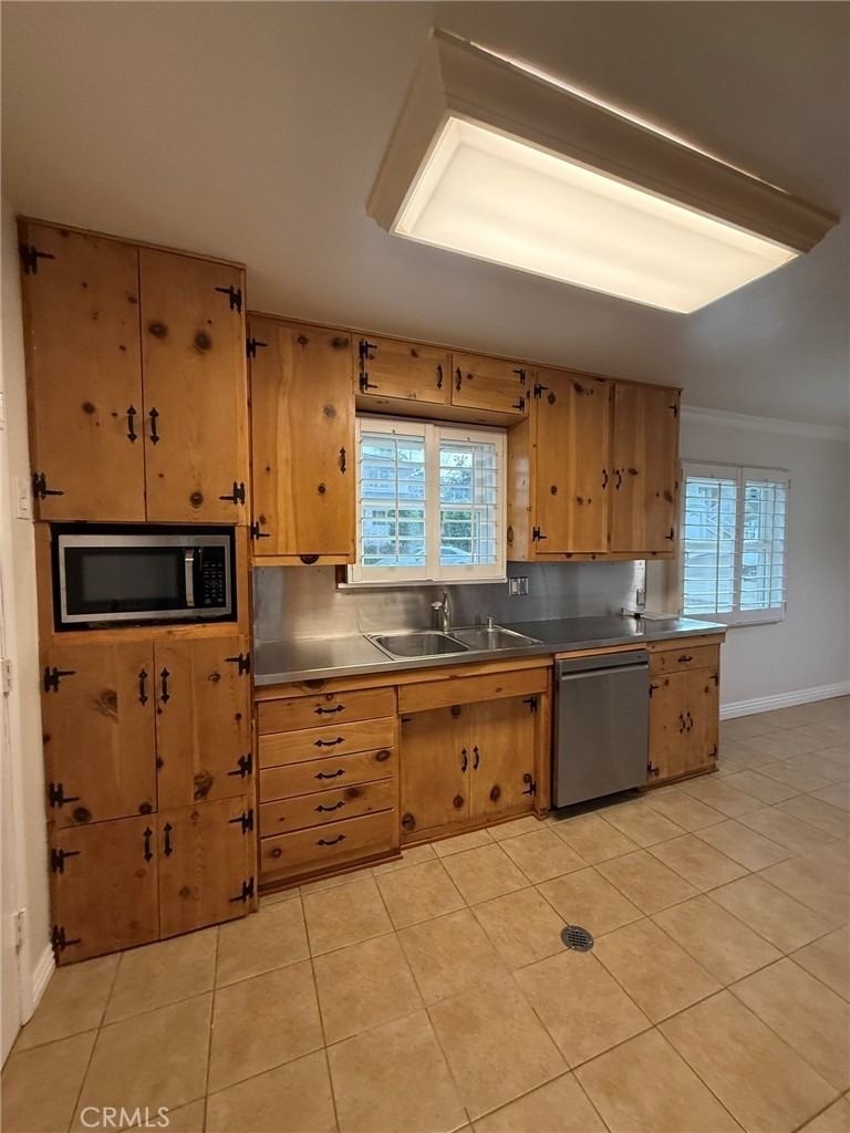 2419 Marshallfield Lane - Photo 17