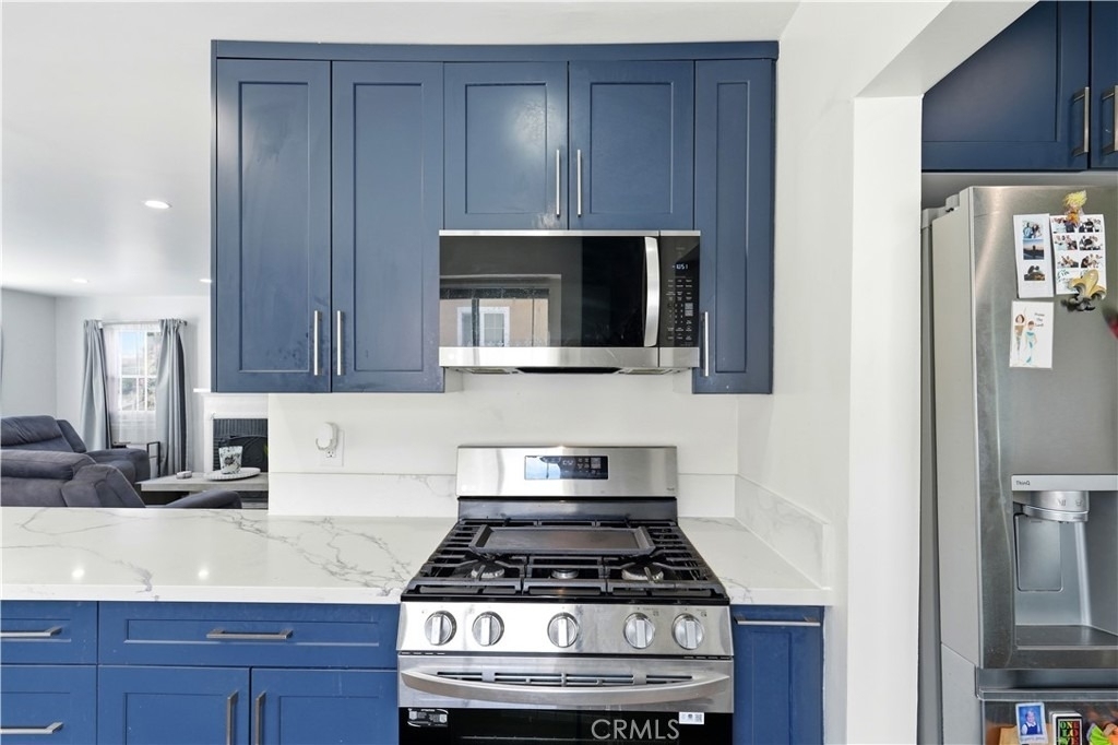 711 Stepney Street - Photo 9