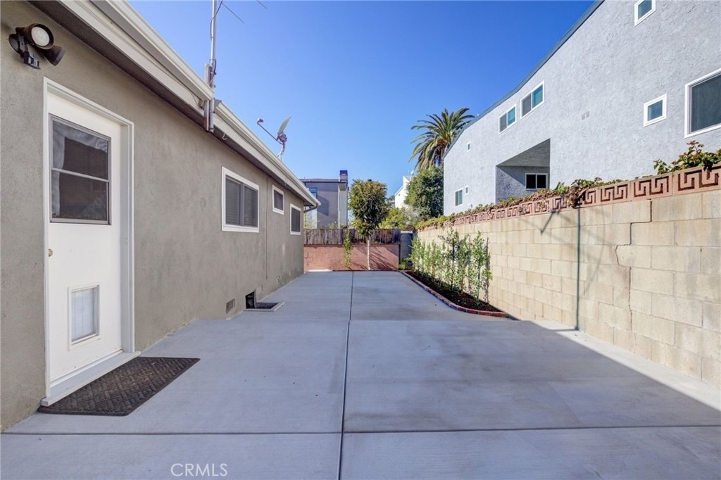 1913 Huntington Lane - Photo 18