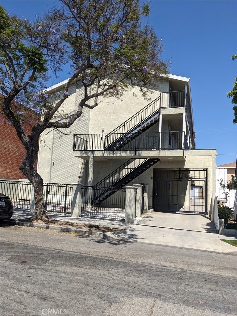 1764 Freeman Avenue - Photo 16