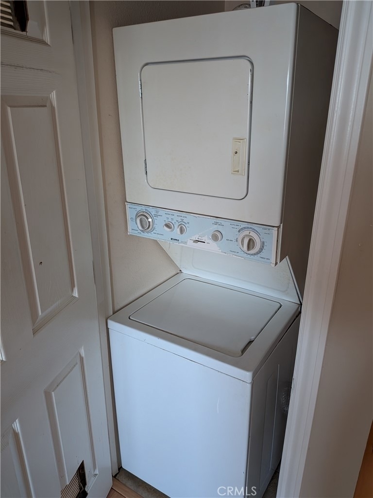 1764 Freeman Avenue - Photo 14
