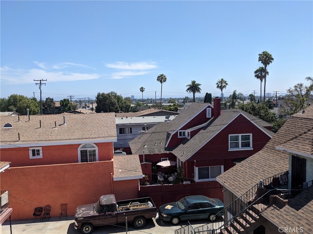 1764 Freeman Avenue - Photo 15