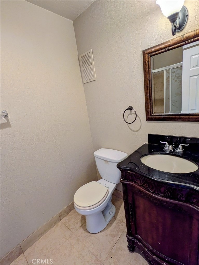 1764 Freeman Avenue - Photo 8