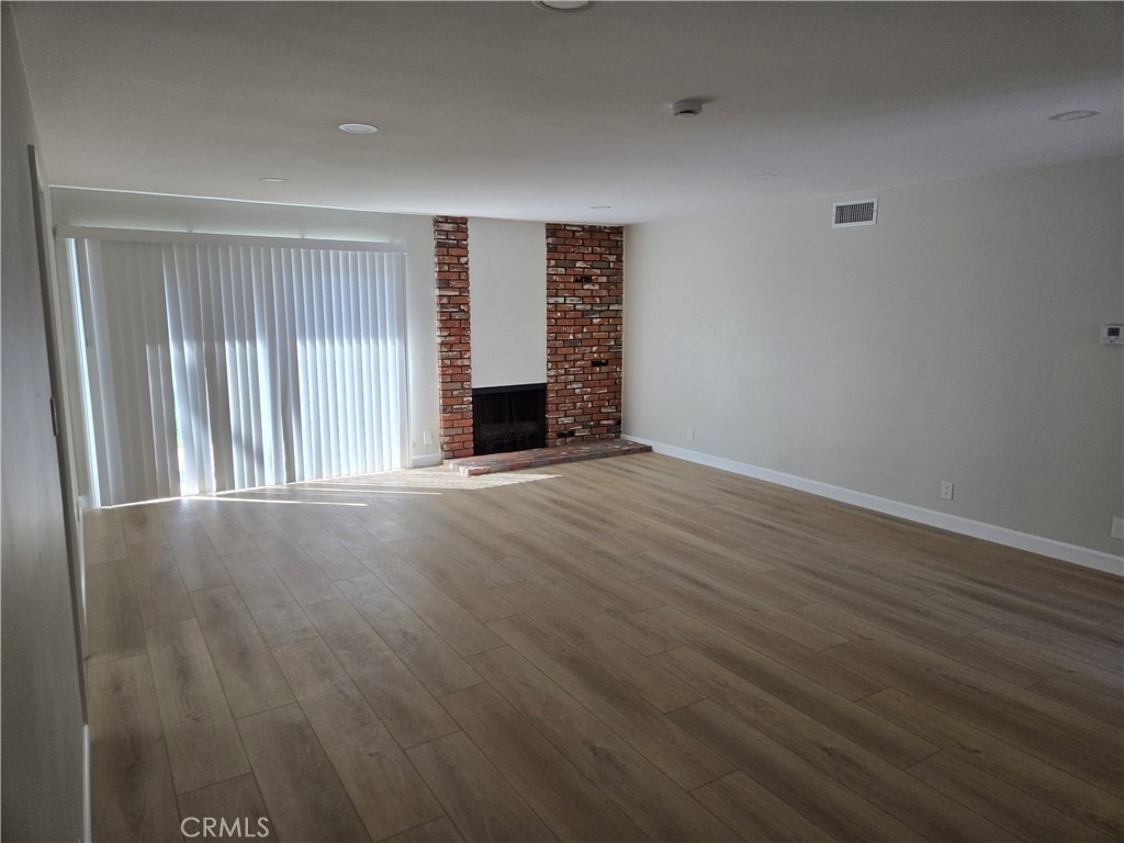 6162 Ludlow - Photo 1