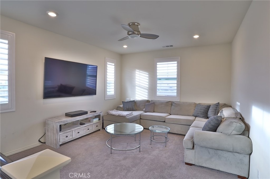3144 E Yellowstone - Photo 5