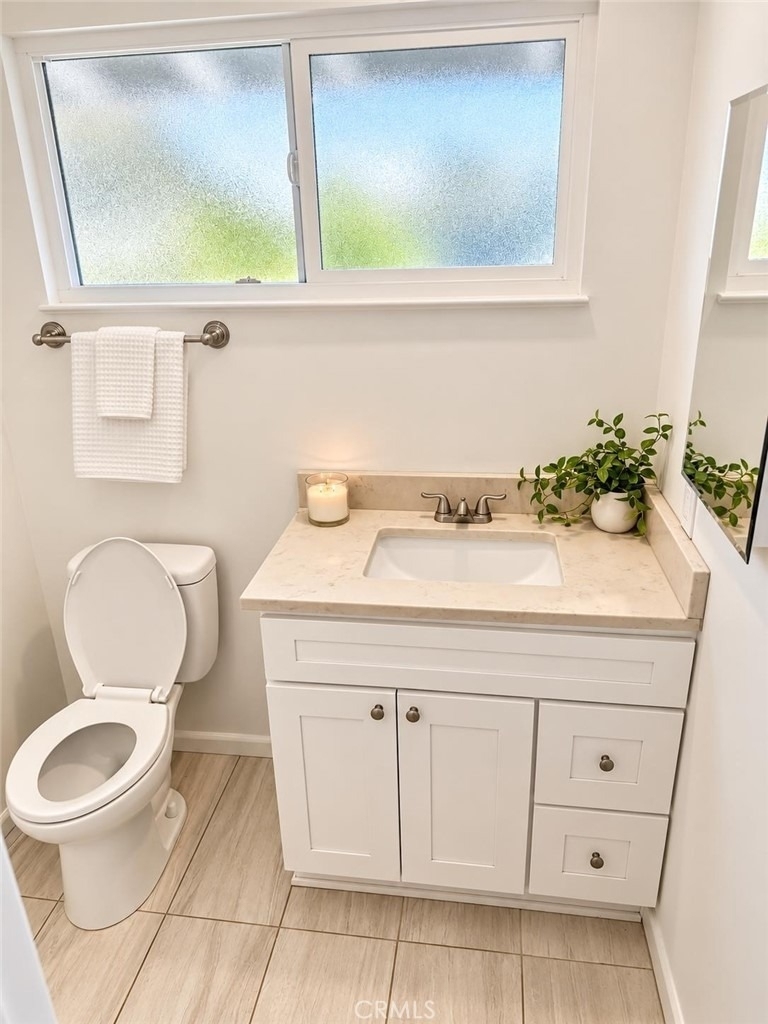 1638 W Alomar - Photo 12