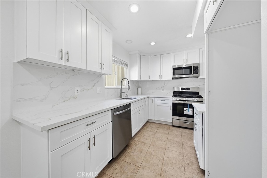 8141 Firth - Photo 13