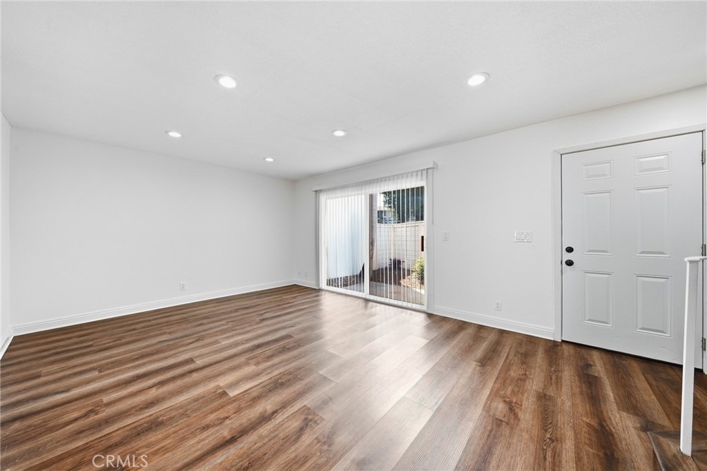 8141 Firth - Photo 3