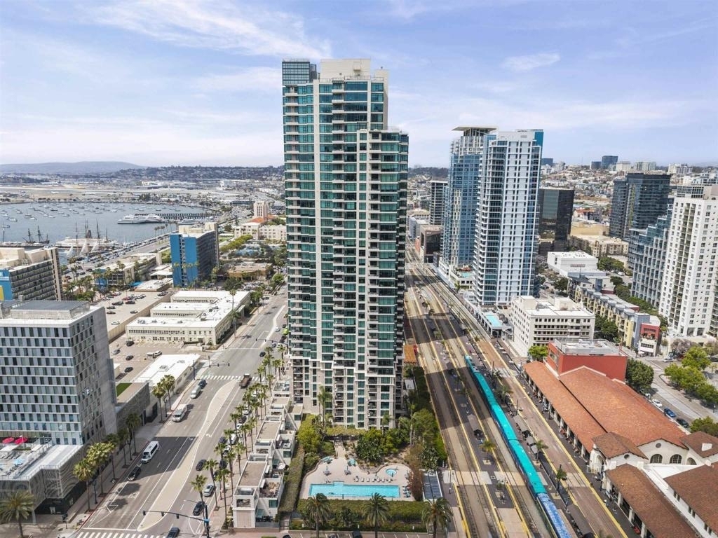 1199 Pacific Highway - Photo 4