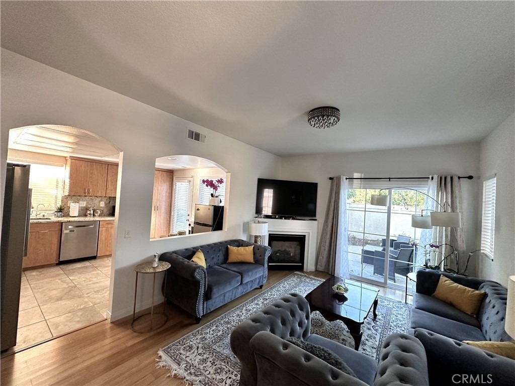120 Rue Monet - Photo 0