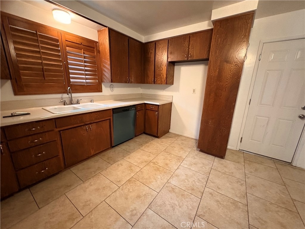 967 W 13th - Photo 28
