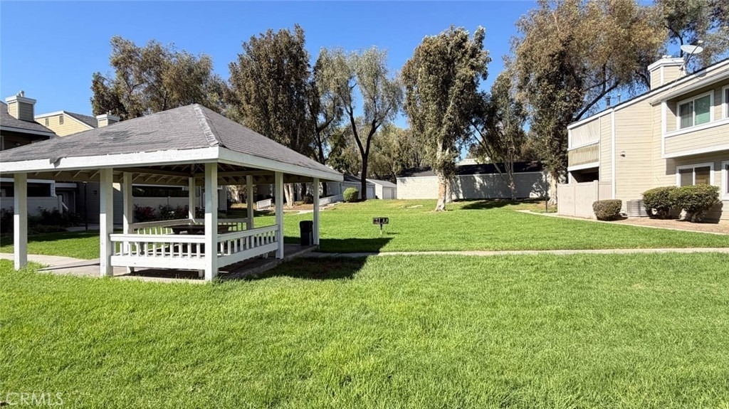 23472 Cambridge Road - Photo 27