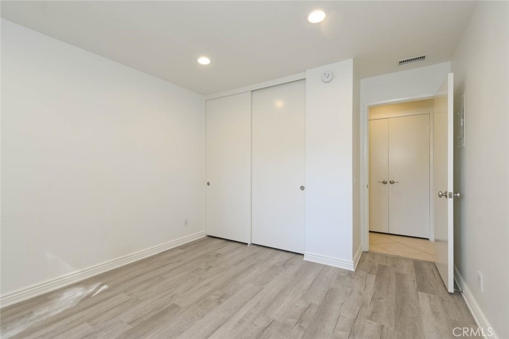 23472 Cambridge Road - Photo 21