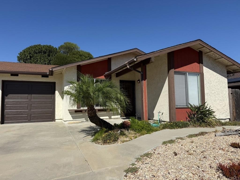 4558 Golden Ridge Drive - Photo 0