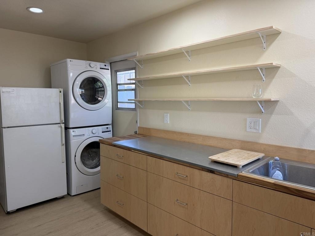4558 Golden Ridge Drive - Photo 8