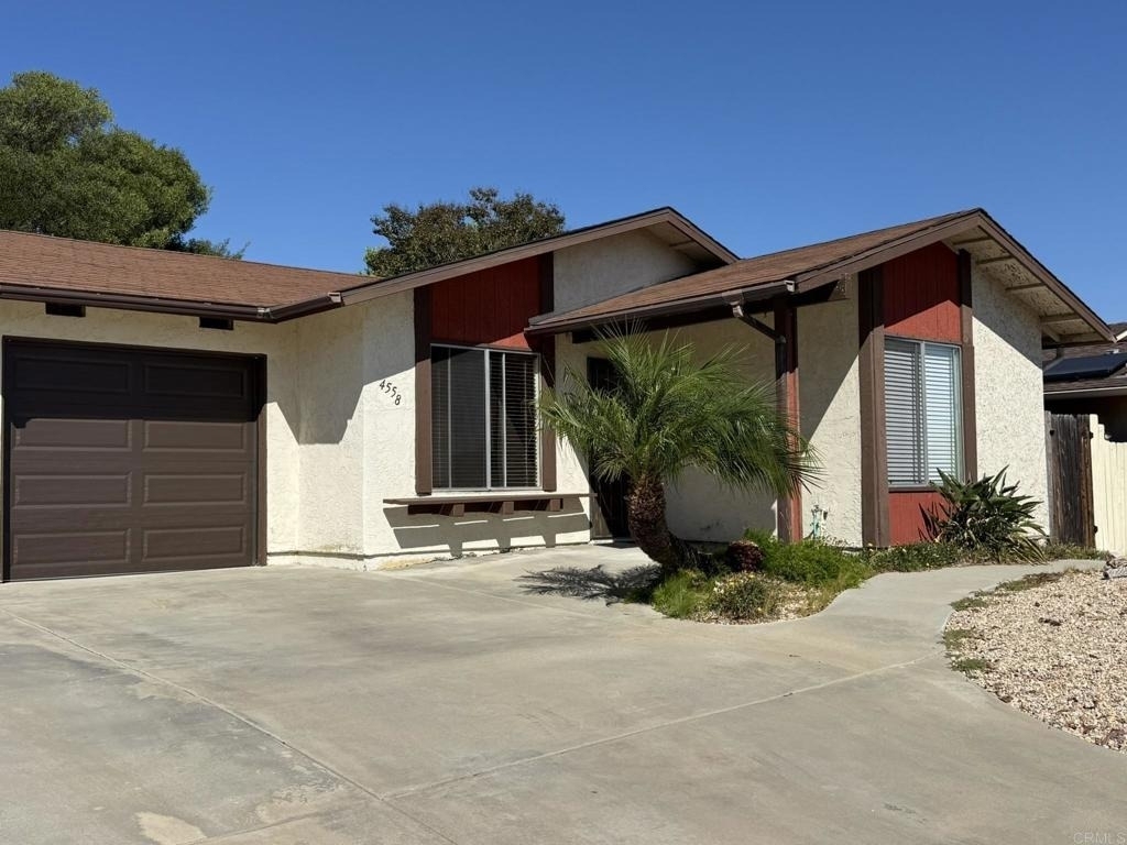 4558 Golden Ridge Drive - Photo 3