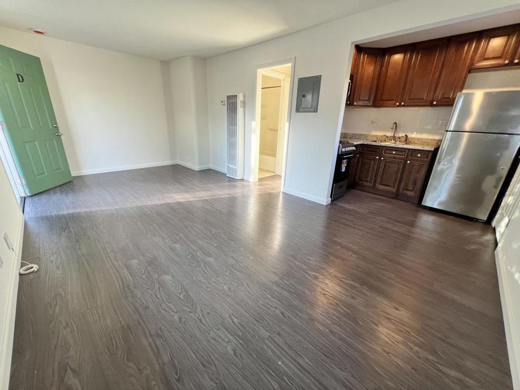 212 12th Avenue - Photo 1