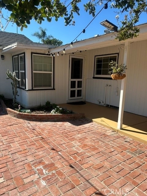 5056 Woodman Avenue - Photo 34